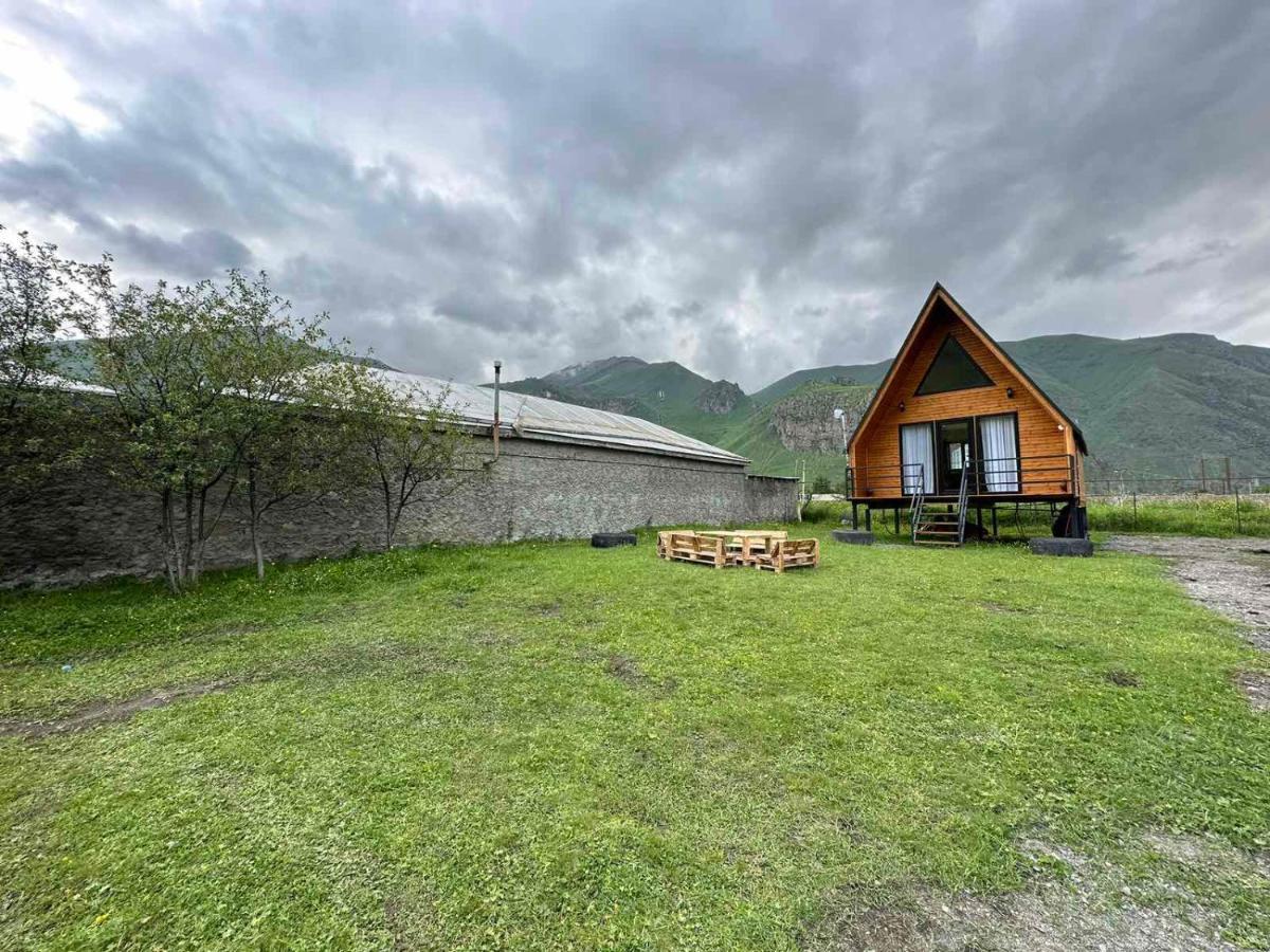Apartamento Thomas' Hut Kazbegi Exterior foto
