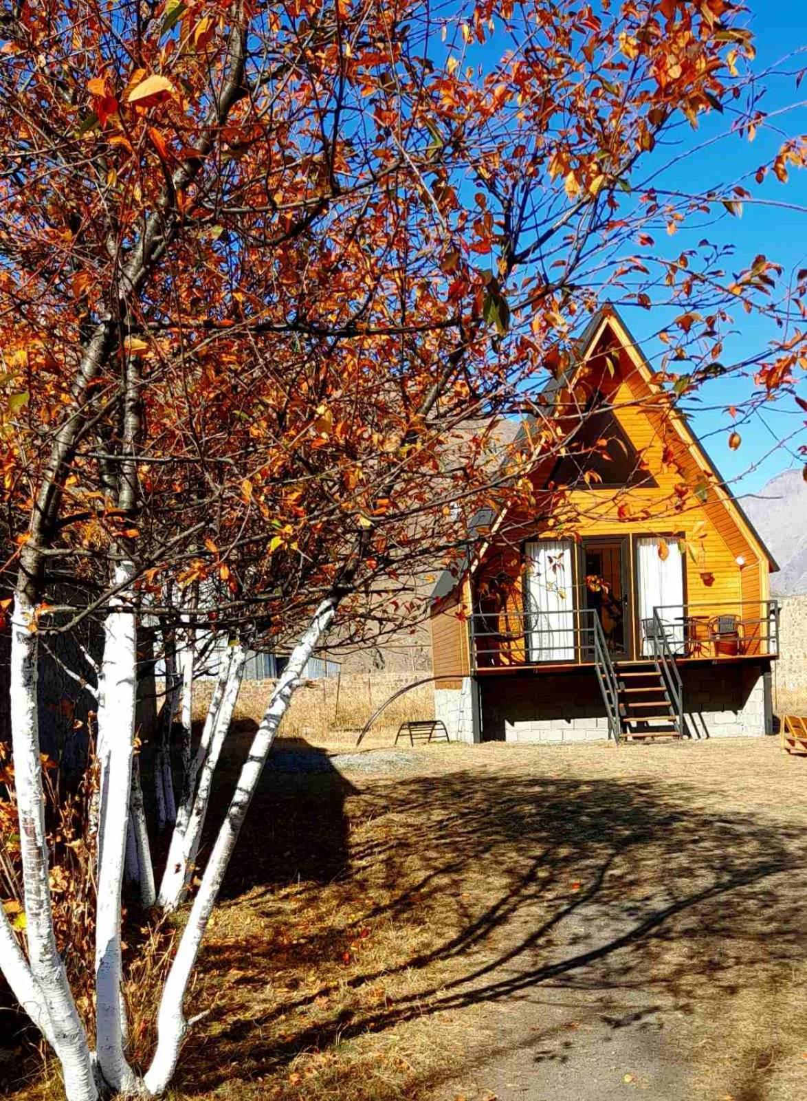 Apartamento Thomas' Hut Kazbegi Exterior foto