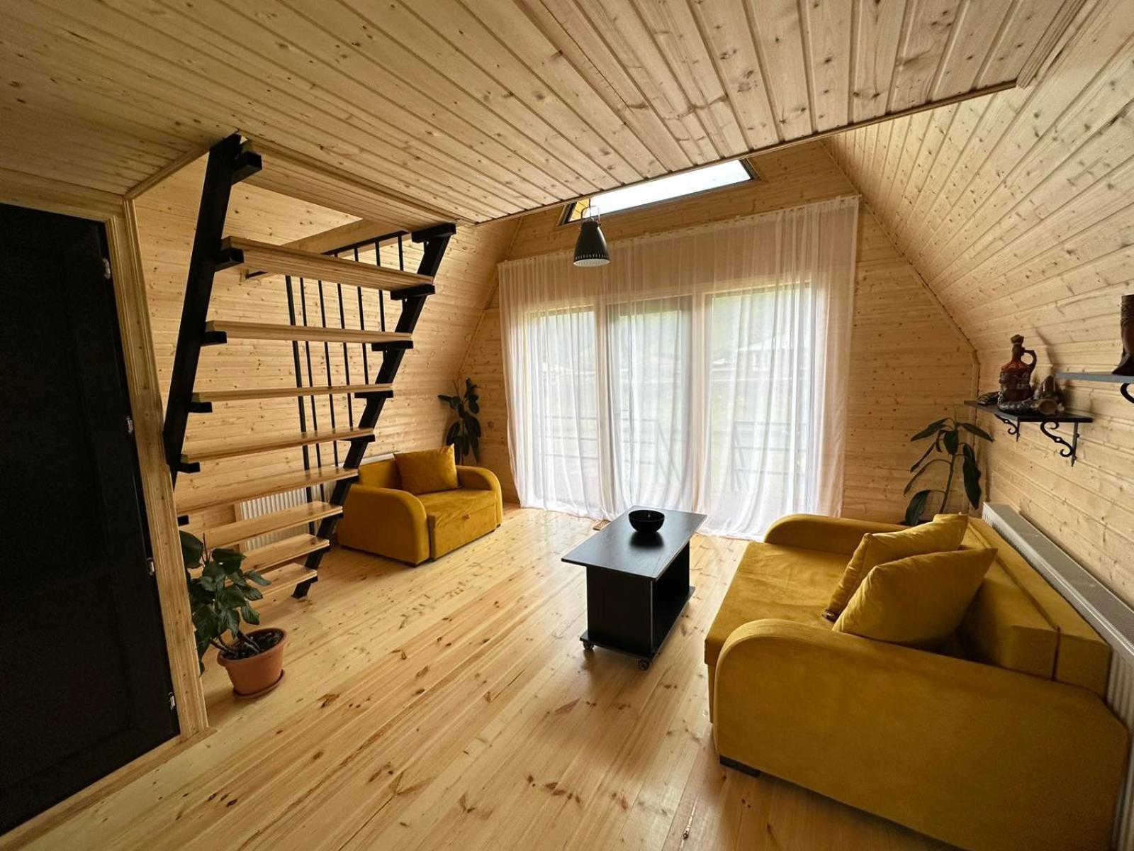 Apartamento Thomas' Hut Kazbegi Exterior foto